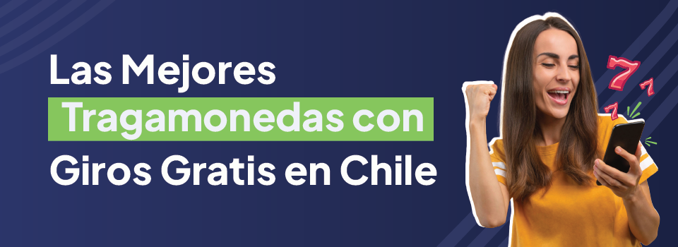 Mujer joven con su teléfono inteligente en la mano celebrando una victoria en el casino mientras utiliza giros gratis en las tragamonedas virtuales de Chile